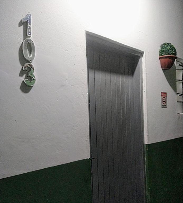 Hospedagem Primeira Quadra Da Praia Praia Grande  Ngoại thất bức ảnh